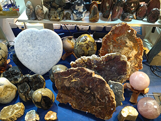 salon-macon-stand-mineraux-3